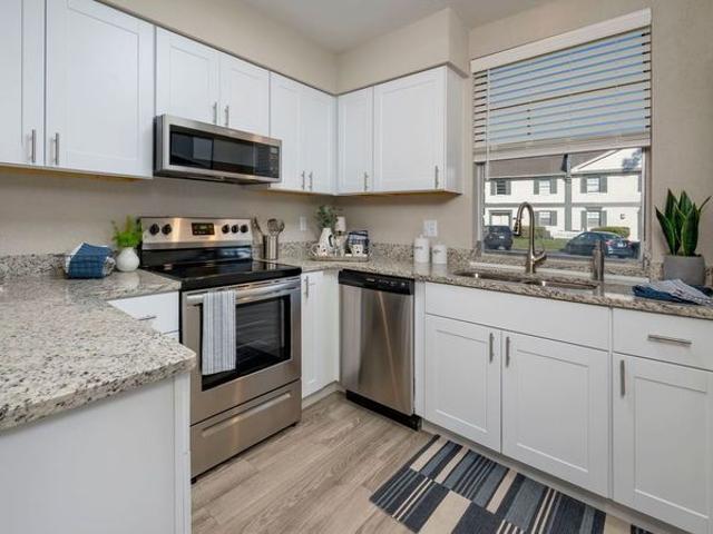 1 BR, 1 BA Apartment 4375 Confederate Point Rd Unit 24A, Jacksonville, FL 32210