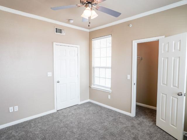 1 BR, 1 BA Apartment 4 Stadium Drive Unit 1009, Angleton, TX 77515