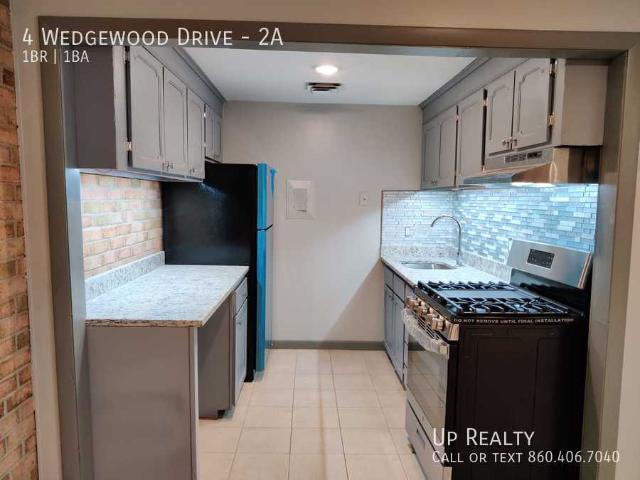 1 BR, 1 BA Apartment 4 Wedgewood Drive, Bloomfield, CT 06002