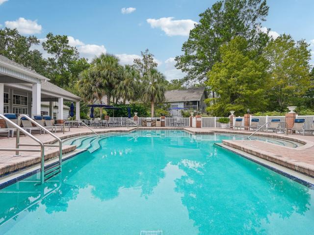 1 BR, 1 BA Apartment 5400 NW 39th Ave Unit 199, Gainesville, FL 32606