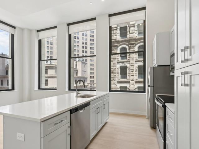 1 BR, 1 BA Apartment 550 Wood Street Unit 1219, Pittsburgh, PA 15222
