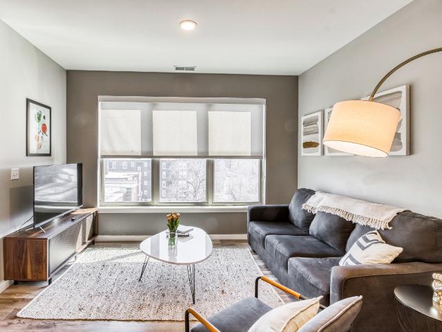 1 BR, 1 BA Apartment 5510 Pershing Avenue Unit 323, Saint Louis, MO 63112