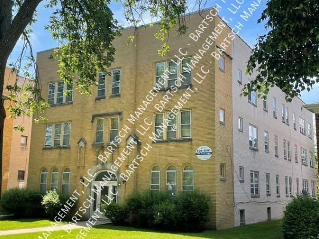 1 BR, 1 BA Apartment 5511 W. Martin Dr Milwaukee, WI 53208