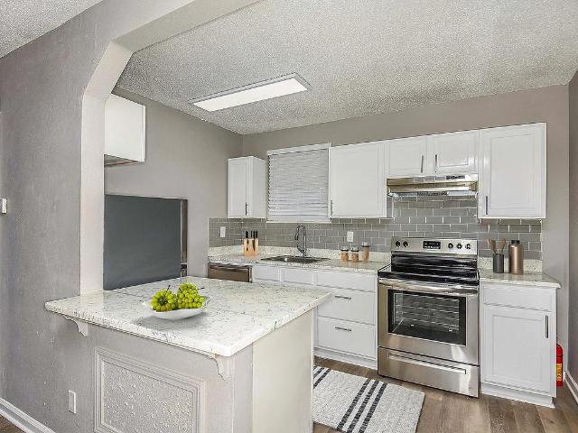 1 BR, 1 BA Apartment 5551 Auburn Road, A Unit 5501 5501CA, Jacksonville, FL 32207