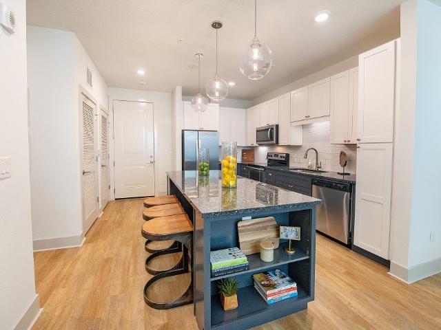 1 BR, 1 BA Apartment 555 Bishop Gate Lane Unit 1415, Jacksonville, FL 32204