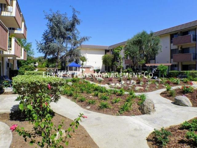 1 BR, 1 BA Apartment 5585 E. Pacific Coast Highway, Long Beach, CA 90804