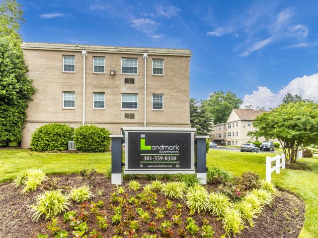 1 BR, 1 BA Apartment 5603 Cypress Creek Drive Unit 301, Hyattsville, MD 20782