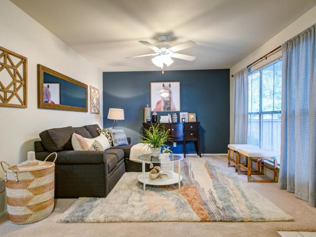 1 BR, 1 BA Apartment 5605 Village Glen Dr Unit 5177, Dallas, TX 75206