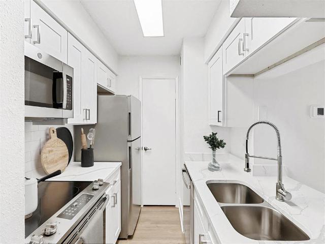 1 BR, 1 BA Apartment 5620 Tranquility Oaks Dr Unit 10 206, Tampa, FL 33624