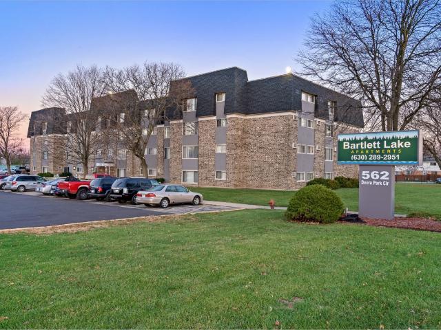 1 BR, 1 BA Apartment 562 Deere Park Cir #106 Unit 307, Bartlett, IL 60103