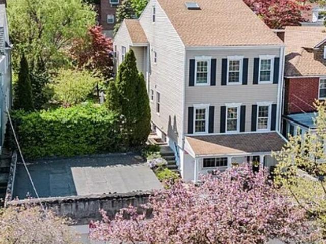 1 BR, 1 BA Apartment 5631 Post Road, Unit 1, Bronx County, NY 10471