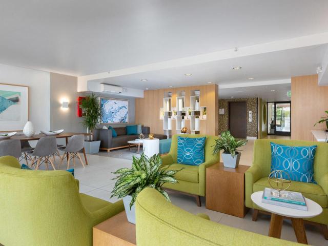 1 BR, 1 BA Apartment 565 Arastradero Road Unit 211, Palo Alto, CA 94306