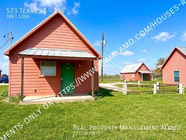 1 BR, 1 BA Apartment 573 Texas 97, Floresville, TX 78114