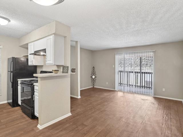 1 BR, 1 BA Apartment 5759 Pineland Drive Unit 1089, Dallas, TX 75231