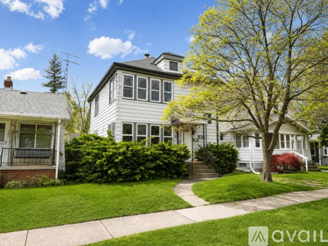1 BR, 1 BA Apartment 578 Dearborn Ave, Unit 2, Toledo, OH 43605