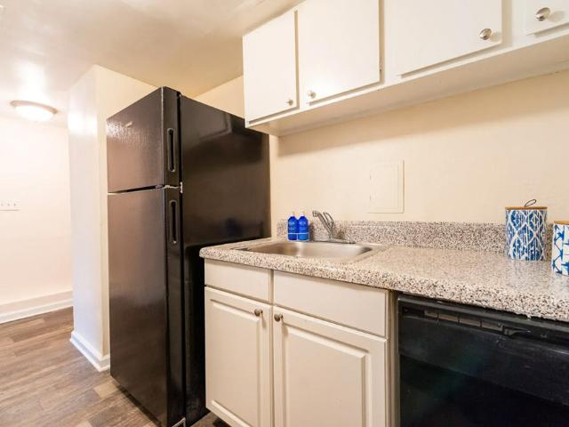 1 BR, 1 BA Apartment 5800 University Boulevard West Unit 200 208, Jacksonville, FL 32216