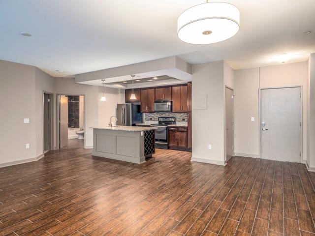 1 BR, 1 BA Apartment 580 Walnut St Unit 580 1111, Cincinnati, OH 45202