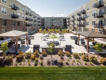 1 BR, 1 BA Apartment 5891 Rice Creek Parkway Unit 1 323, Saint Paul, MN 55126
