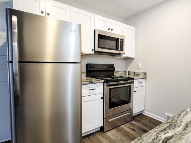 1 BR, 1 BA Apartment 590 E. Lewiston Unit 102, Ferndale, MI 48220