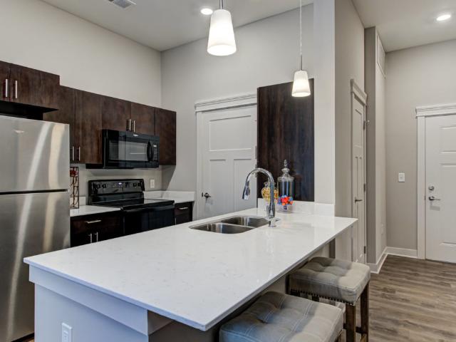 1 BR, 1 BA Apartment 591 Monon Blvd Unit 1 244, Carmel, IN 46032