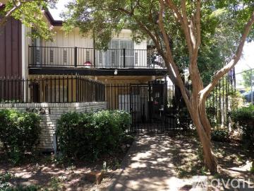 1 BR, 1 BA Apartment 5001 Bowser Ave, Unit 122, Dallas, TX 75209