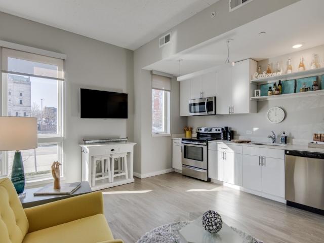 1 BR, 1 BA Apartment 500 Park Avenue Unit 408, Baltimore, MD 21201
