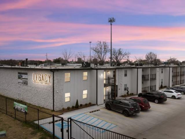 1 BR, 1 BA Apartment 5020 South 67th East Avenue Unit 27, Tulsa, OK 74145