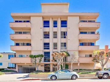 1 BR, 1 BA Apartment 504 Esplanade Unit 302, Redondo Beach, CA 90277