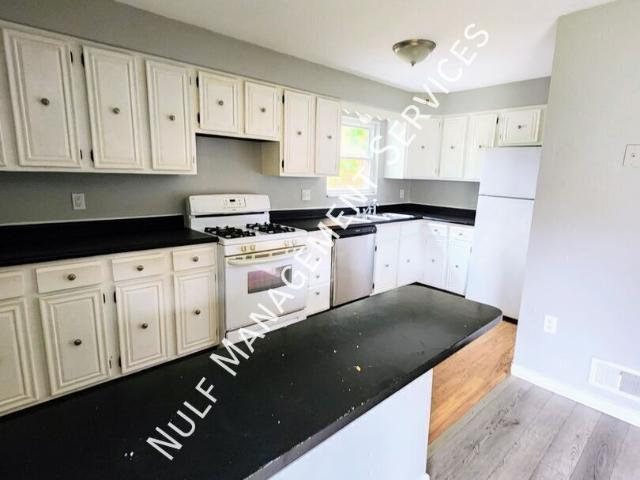 1 BR, 1 BA Apartment 505 Transverse Avenue, Pittsburgh, PA 15210