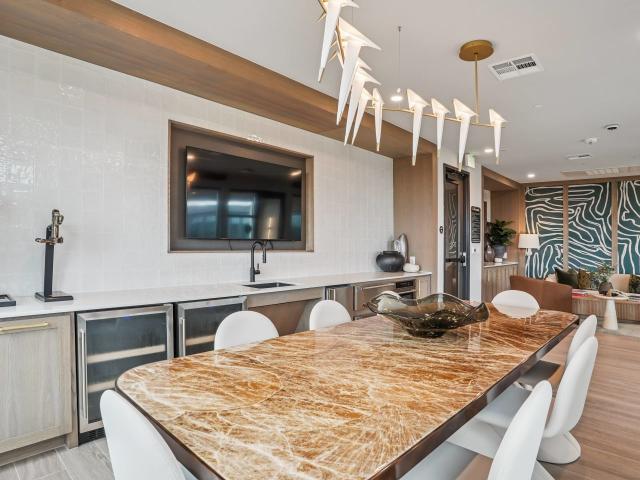 1 BR, 1 BA Apartment 505 W 8th St Unit S1201, Dallas, TX 75208