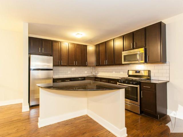 1 BR, 1 BA Apartment 5060 North Winchester, Chicago, IL 60640