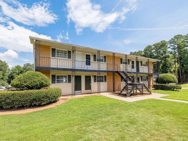 1 BR, 1 BA Apartment 5100 Highpoint Road, 83 Unit 41, Union City, GA 30291