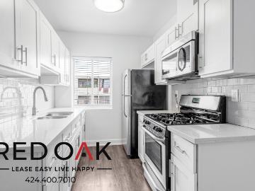1 BR, 1 BA Apartment 5128 De Longpre Avenue, Los Angeles, CA 90027