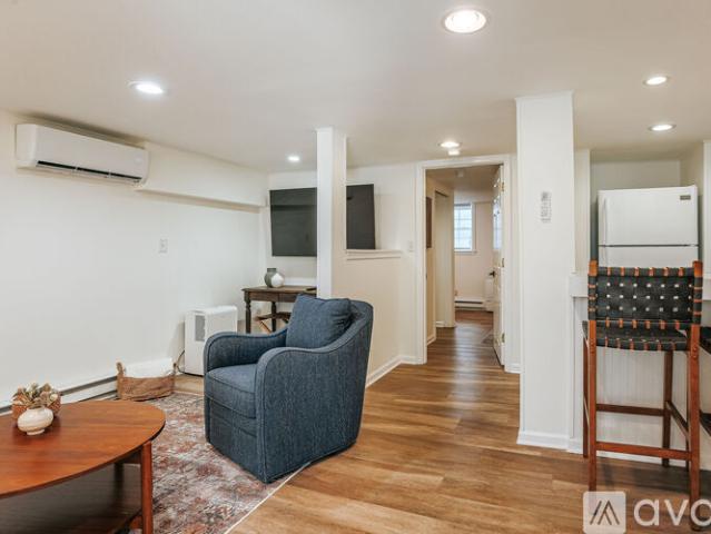 1 BR, 1 BA Apartment 516 Valley Rd, Unit B, Charlottesville, VA 22903