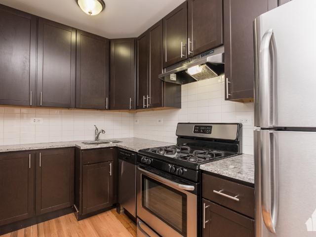 1 BR, 1 BA Apartment 516 West Cornelia Avenue, Chicago, IL 60657