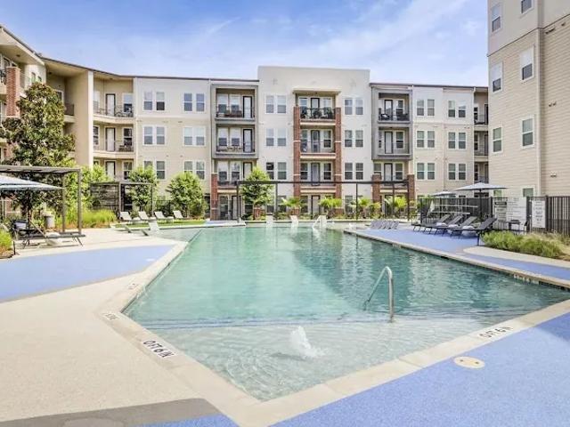 1 BR, 1 BA Apartment 5201 Amesbury Dr, Dallas, TX 75206