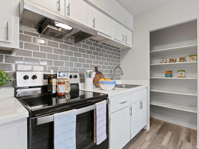 1 BR, 1 BA Apartment 520 West Prince Road Unit 7210, Tucson, AZ 85705