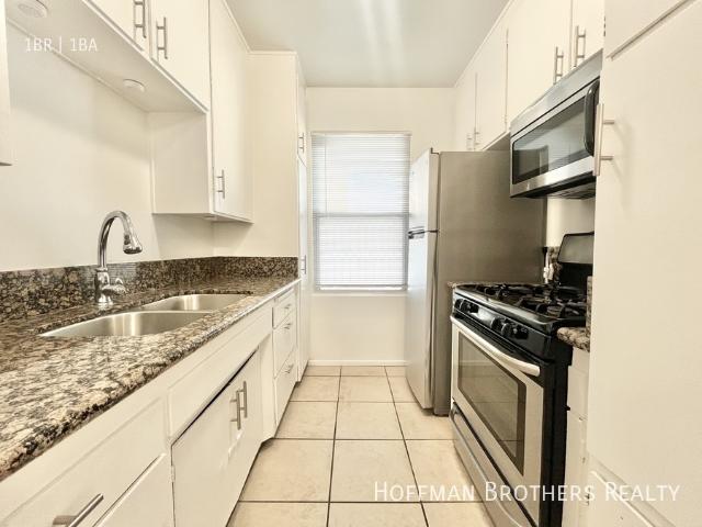 1 BR, 1 BA Apartment 5226 Lexington Ave, Los Angeles, CA 90029