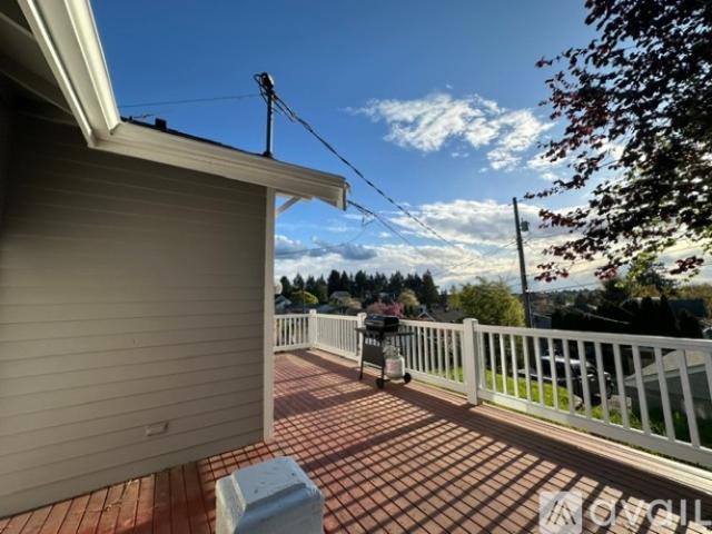 1 BR, 1 BA Apartment 5228 South State Street, Unit 2, Tacoma, WA 98409