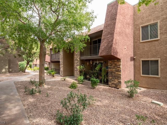 1 BR, 1 BA Apartment 5260 River Glen Dr, Las Vegas, NV 89103