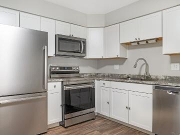 1 BR, 1 BA Apartment 5278 Rosamond Lane Unit 5284 12, Waterford, MI 48327