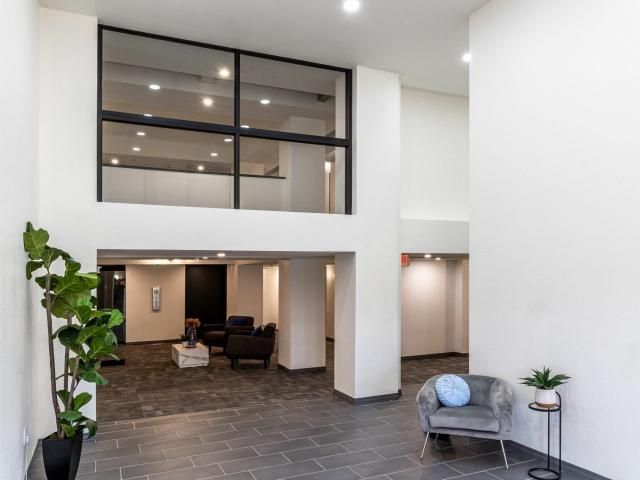 1 BR, 1 BA Apartment 5300 South Priest Drive Unit 207, Tempe, AZ 85283