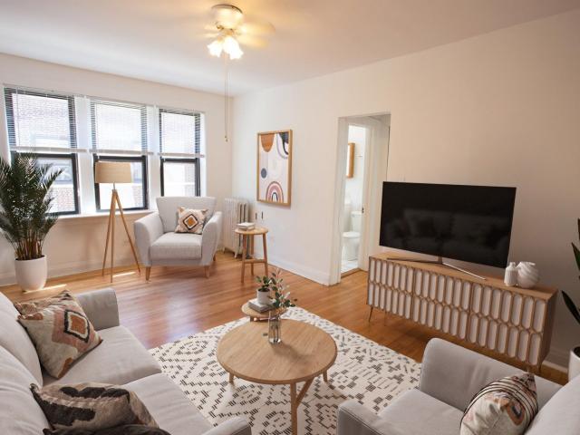 1 BR, 1 BA Apartment 5301 5309 South Ellis Avenue Unit 5307 1W, Chicago, IL 60615