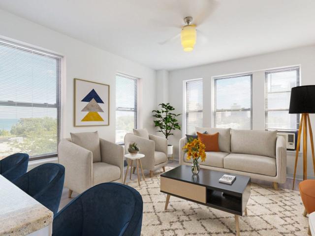 1 BR, 1 BA Apartment 5307 South Hyde Park Boulevard Unit 1010, Chicago, IL 60615