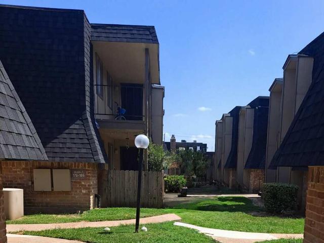 1 BR, 1 BA Apartment 5310 Lost Forest Dr Unit 106, Houston, TX 77092