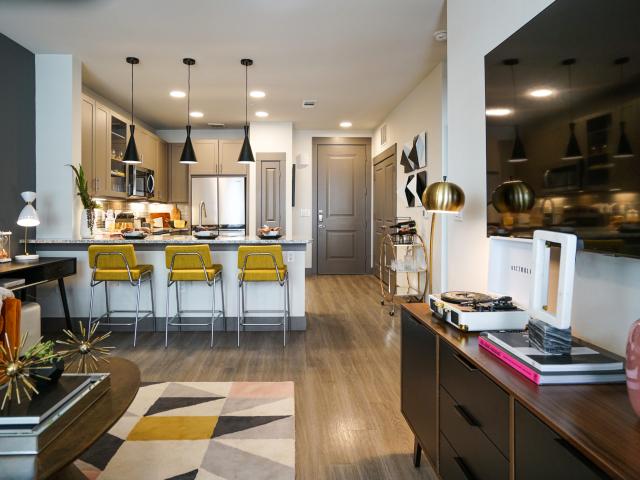1 BR, 1 BA Apartment 5313 Manor Rd, AUSTIN, TX 78723