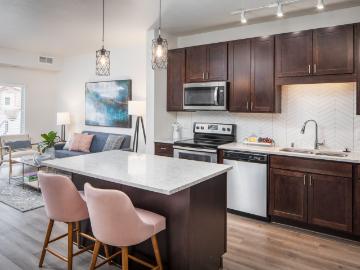 1 BR, 1 BA Apartment 5329 48th Ave S Unit 210, Minneapolis, MN 55417