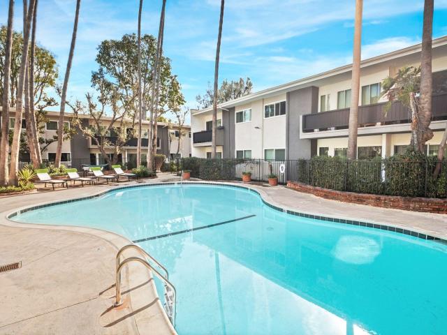 1 BR, 1 BA Apartment 5351 San Vicente Boulevard Unit 67224, Los Angeles, CA 90019
