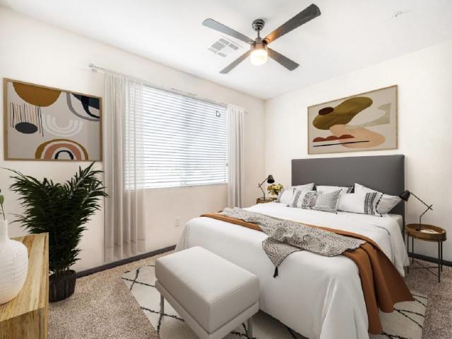 1 BR, 1 BA Apartment 5353 E Washington St Unit B319, Phoenix, AZ 85034