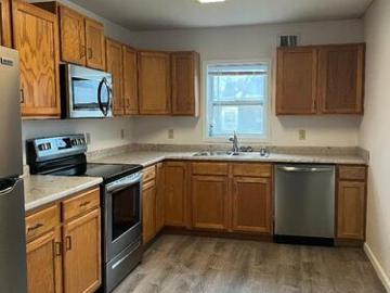 1 BR, 1 BA Apartment 5 Jay St, Unit Apt. D, Cohoes, NY 12047